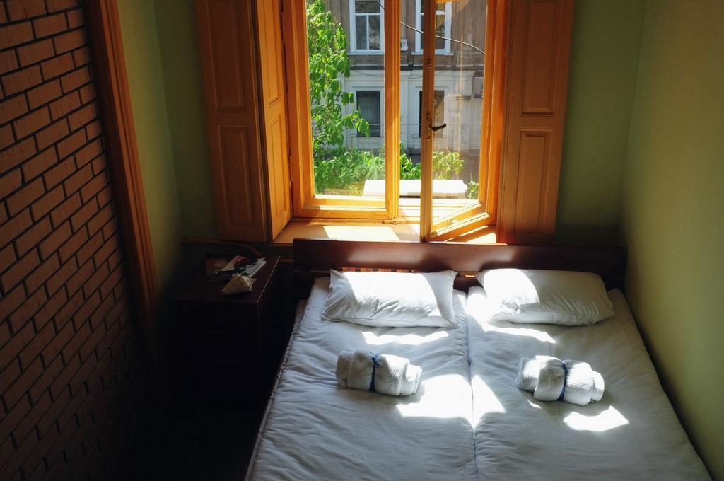 Elementary Hostel Odessa Extérieur photo
