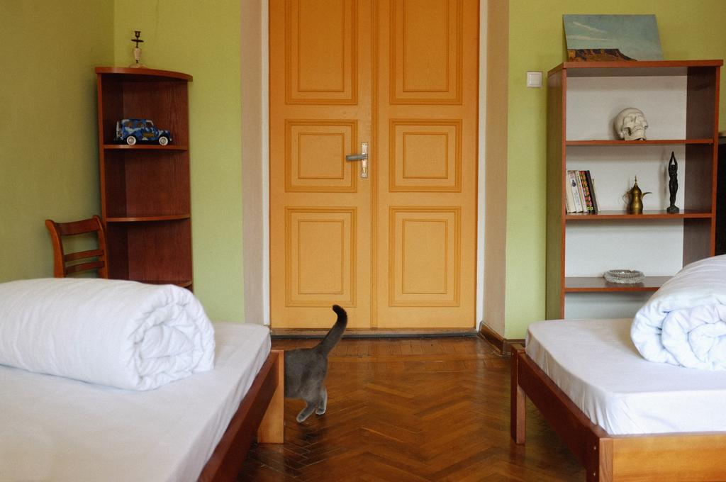 Elementary Hostel Odessa Extérieur photo